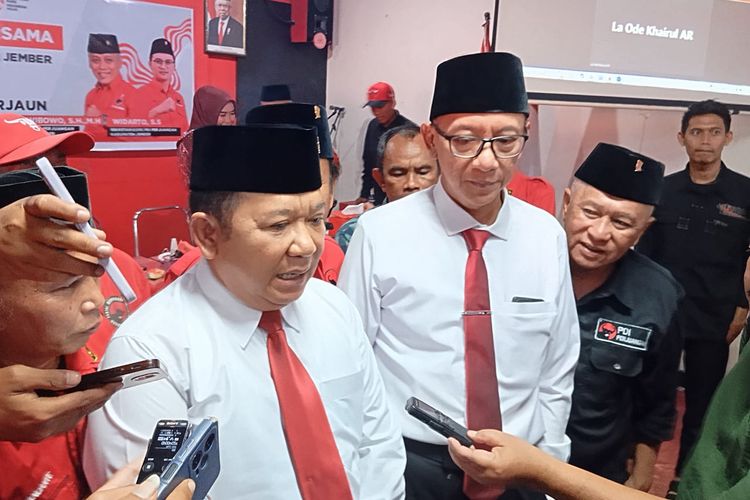Bupati Jember Hendy Siswanto dan wakil bupati Jember KH M Balya Firjaun Barlaman 