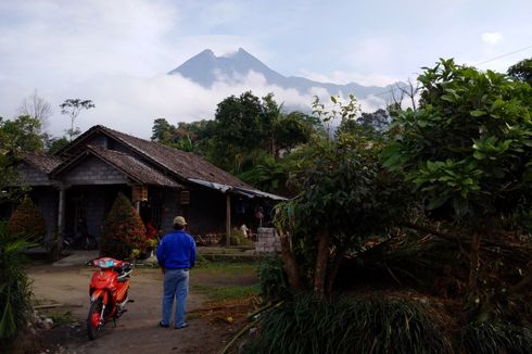 Juru Kunci Imbau Masyarakat di Sekitar Lereng Merapi untuk Waspada