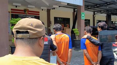 Pria Dibunuh lalu Dibuang ke Sungai, Polres Jombang Tangkap 2 Tersangka