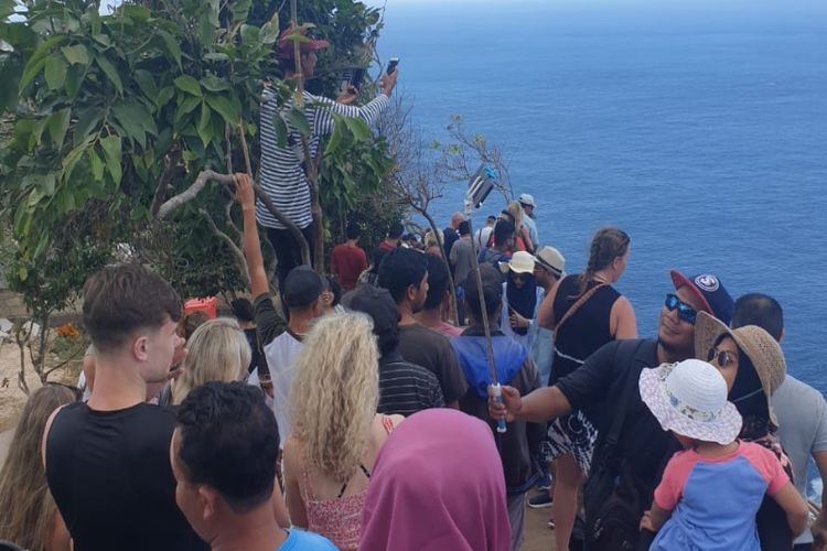 Pantai Kelingking, Nusa Penida, Bali.