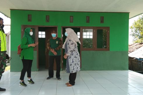 Cerita TNI Bangun Posyandu di Dusun Terisolasi di Karawang