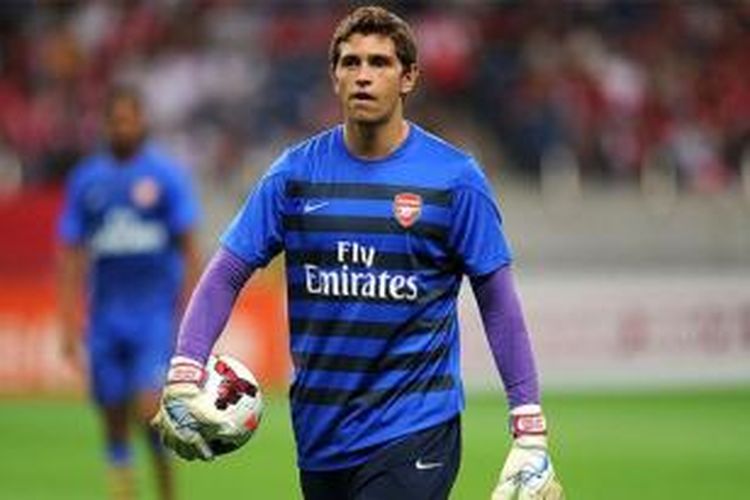 Kiper ketiga Arsenal, Emiliano Martinez.