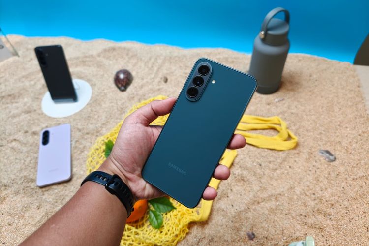 Modul kamera belakang Samsung Galaxy A37 5G.