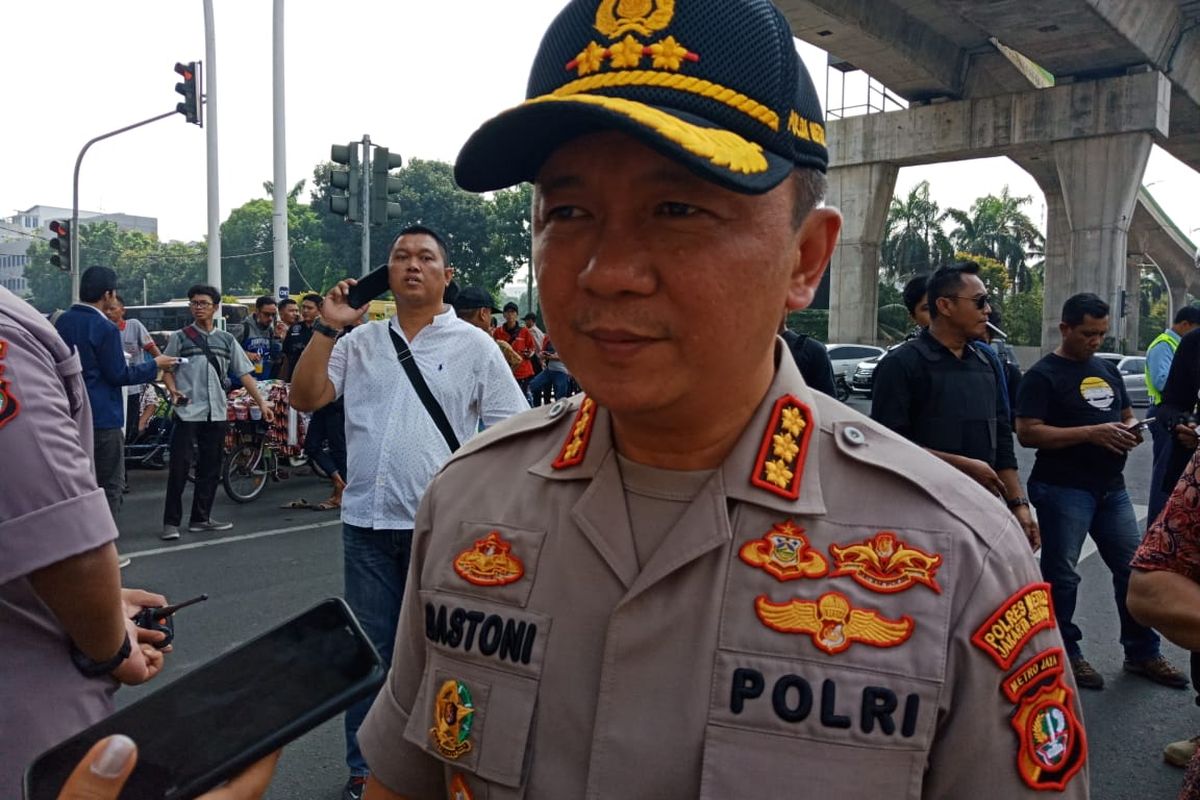 Kapolres Metro Jakarta Selatan, Komisaris Besar Bastoni Purnama di lokasi demo di depan Mabes Polri, Jakarta Selatan, Jumat (13/12/2019).