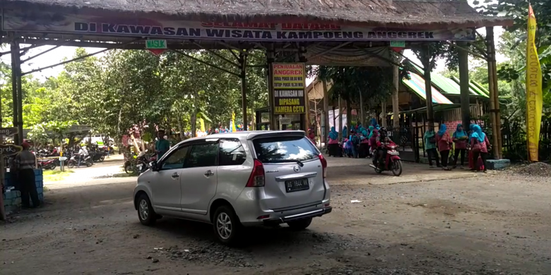 Kampoeng Anggrek Kediri Wisata Bunga Yang Bikin Berbunga