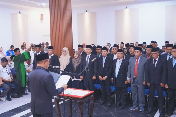 Wali Kota Bima Lantik Istri dan Ipar Jadi Pejabat, Pemkot: Sesuai Mekanisme