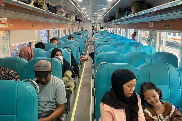 Kereta Ekonomi Kerakyatan Laris Manis dalam 1 Bulan Beroperasi, Ini Keunggulannya