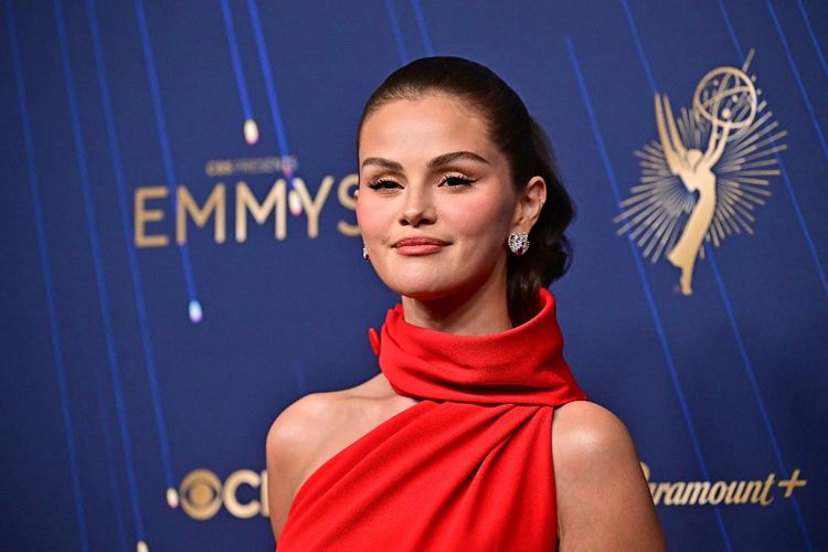 Selena Gomez memghadiri Primetime Emmy Awards di Peacock Theatre di Los Angeles, California, Amerika Serikat, pada Minggu (14/9/2025).