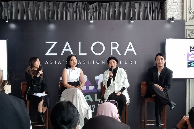 Acara Zalora Fashion Talks 12.12 Harbolnas Mega Sale di Oscar Altitude, The Plaza Office Tower Jakarta, Kamis (7/12/2023).