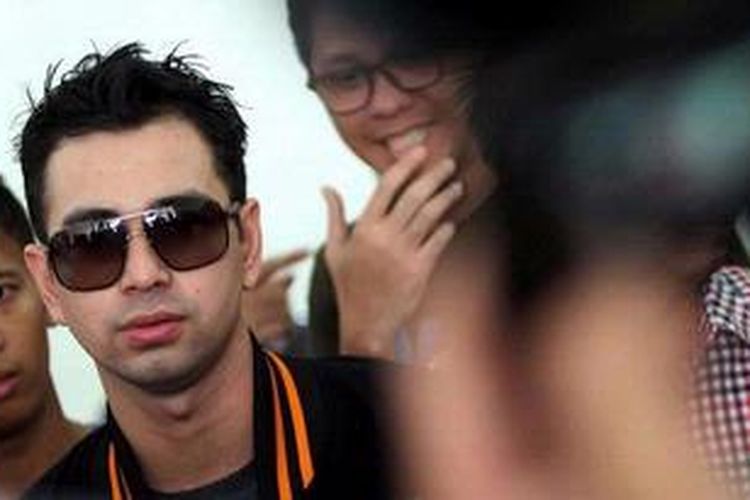 Ayu Ting Ting Bokep Vs Rafi Ahmad - Hanya Raffi Ahmad yang Hadiri Pernikahan Ayu Ting Ting