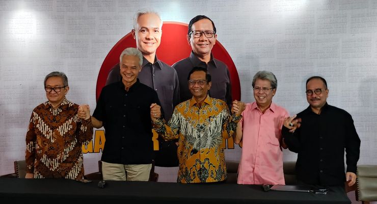 Hadapi Sidang Sengketa Pilpres, Ganjar-Mahfud Berangkat ke MK Gunakan Bus bersama Puluhan Advokat