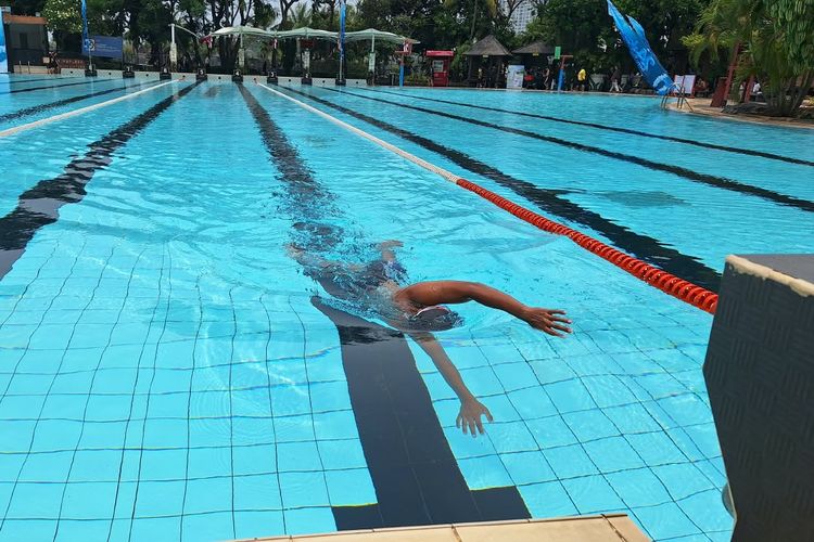 Incar Rekor MURI, Atlantis Ancol Gelar Renang Estafet 24 Jam Nonstop