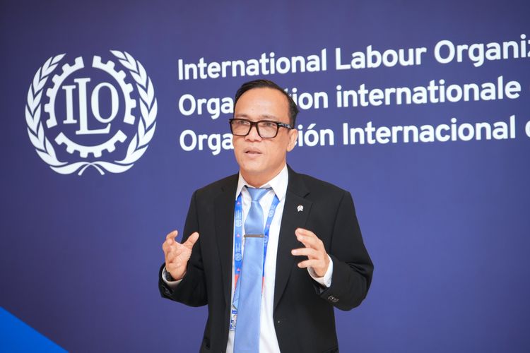 Wakil Menteri Ketenagakerjaan (Wamenaker) Immanuel Ebenezer menghadiri pembukaan Konferensi Perburuhan Internasional (International Labour Conference/ILC) ke-113 yang berlangsung pada 2?13 Juni 2025 di markas besar International Labour Organization (ILO) dan Kantor Perserikatan Bangsa-Bangsa (PBB) di Jenewa, Swiss.
