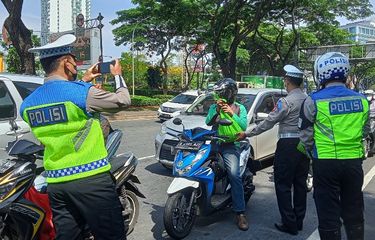SIM dan STNK habis masa berlaku saat kena tilang, apakah kendaraan akan disita?