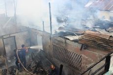 Tabung Gas Bocor, Lima Rumah dan Masjid Ludes Terbakar