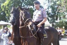Polisi Naik Kuda Belanda Pantau TPS-TPS