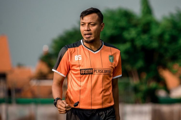 Asisten Pelatih Persebaya Surabaya, Bejo Sugiantoro.