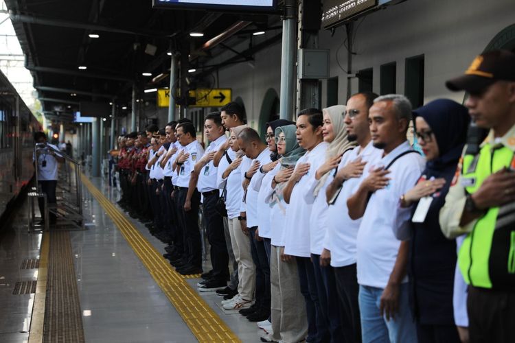 KAI Berangkatkan Peserta Mudik Gratis dari Stasiun Pasar Senen