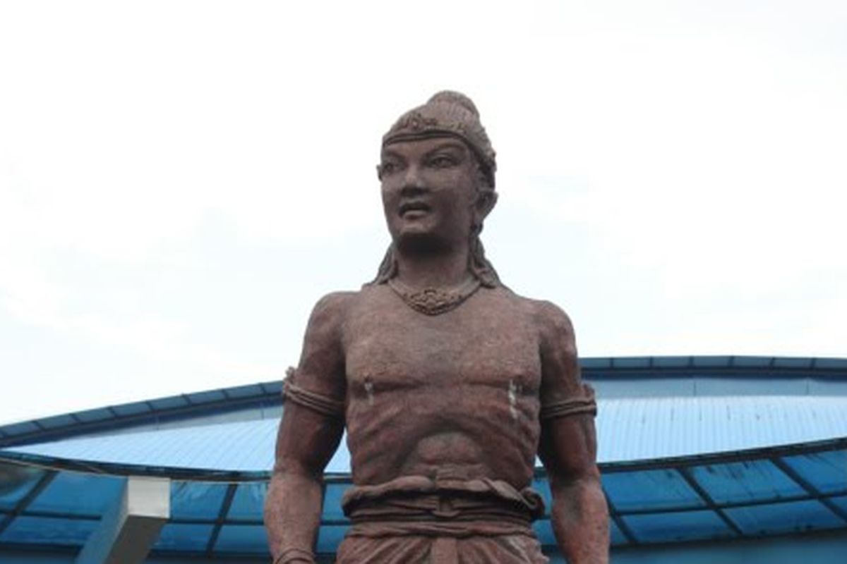 Patung Ken Arok, pendiri Kerajaan Singasari.