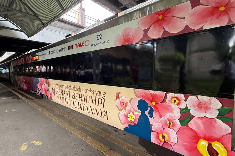 Kala Semangat Kartini Melaju di Rel Surabaya-Jakarta, Lukisan Erika Richardo Hiasi Argo Semeru