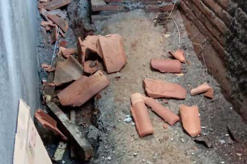 Gempa 6,1 M Berpusat di Jepara, Genteng Rumah Warga Berjatuhan