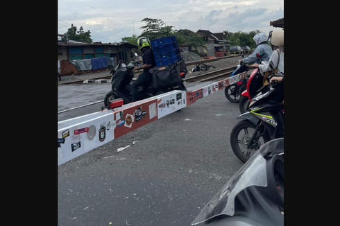 Ramai Twit soal Kecelakaan Kereta Api Vs Sepeda Motor di Yogyakarta, KAI: Menerobos Palang yang Telah Tertutup