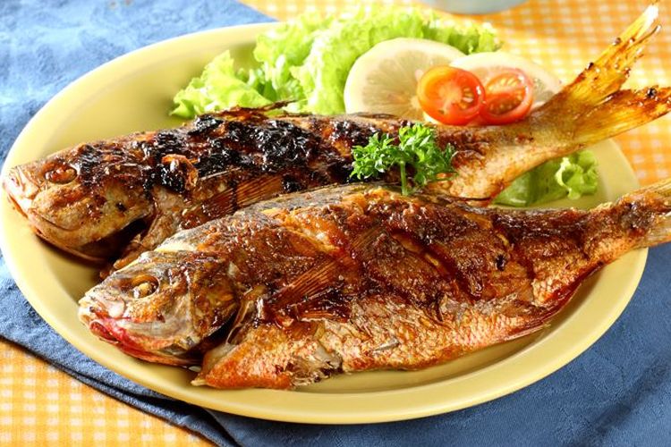 Lemak baik pada ikan bisa menjaga kesehatan jantung.