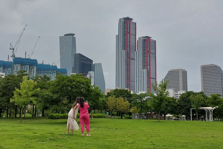 Berfoto di Sungai Han, Korea Selatan