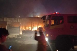200 Ruko Hangus akibat Kebakaran Pasar Kanjengan Semarang