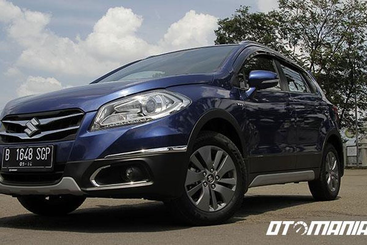 Suzuki SX-4 S-Cross terbaru 