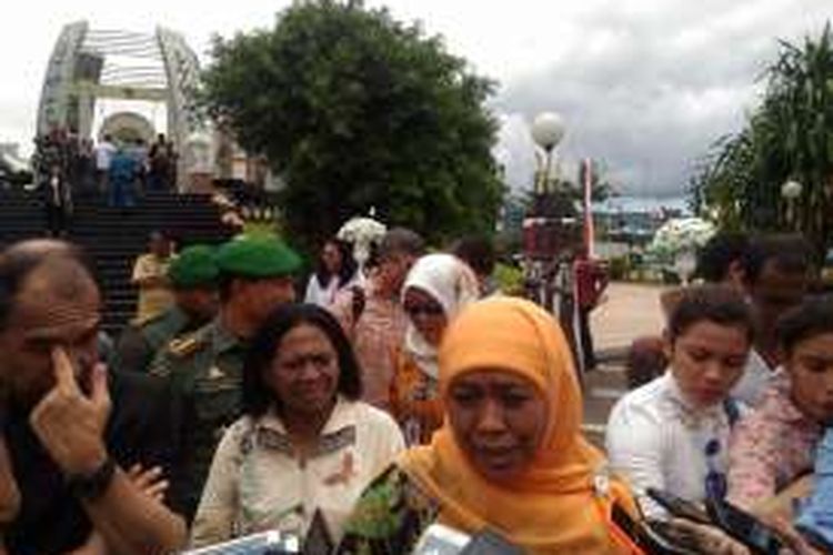 Menerti Sosial RI, Khofifah Indar Parawansa saat membuka Konferensi Ikatan Pendidikan Kesejahteraan Sosial dan Kesejahteraan Indonesia, di Tugu Gong Perdamaian Dunia, Kota Ambon, Senin (11/4/2016).