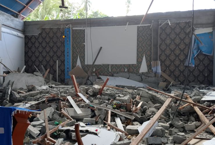 Berita Foto: Dampak Gempa M 7,6 Bitung–Manado, Korban Tewas Ditemukan di Reruntuhan