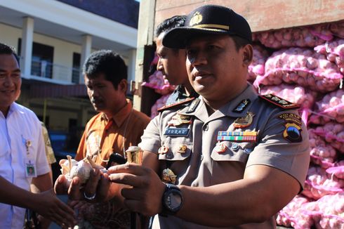 Polisi Gerebek Gudang Penimbunan Bawang Putih dari China di Cilacap