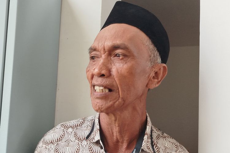 Perwakilan Desa Karanganyar, Ismail usai mengikuti hearing bersama pihak perkebunan, Pemkab Banyuwangi dan DPRD Banyuwangi di Gedung DPRD, JUMAT (10/1/2025). 