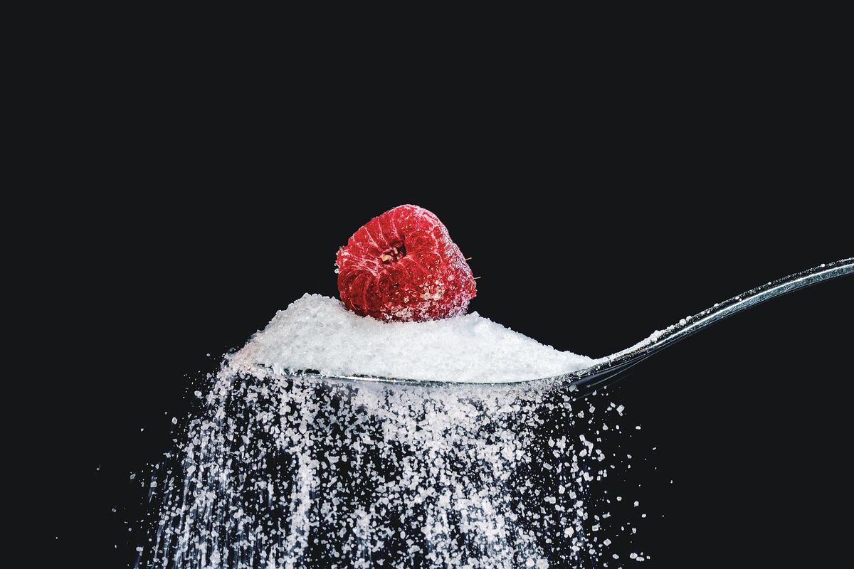 Salah satu mitos soal diabetes menyebutkan bahwa pasien diabetes sama sekali tak bisa mengonsumsi gula dan makanan manis.