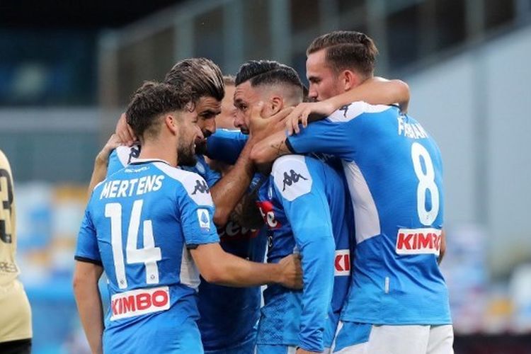Laga Napoli vs SPAL pada pekan ke-28 Serie A - kasta tertinggi Liga Italia - musim 2019-2020.