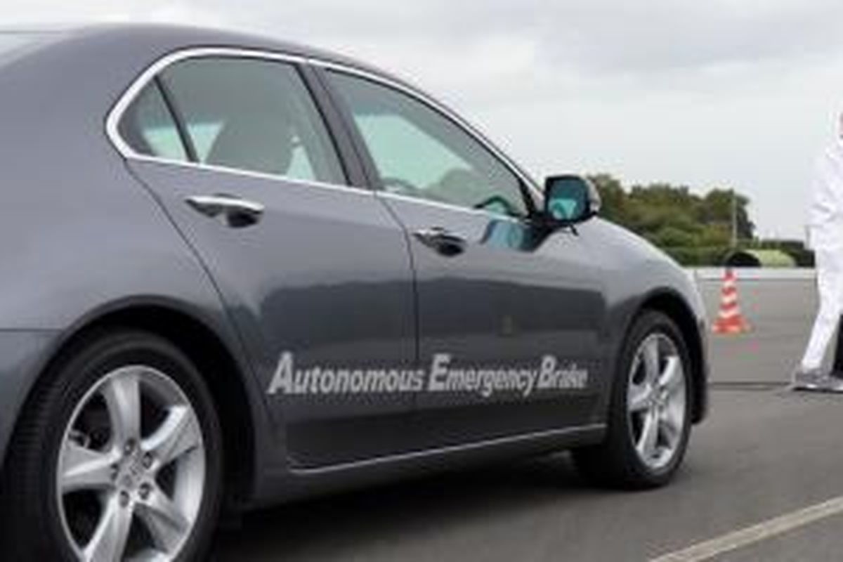 Honda Autonomous Emergency Braking