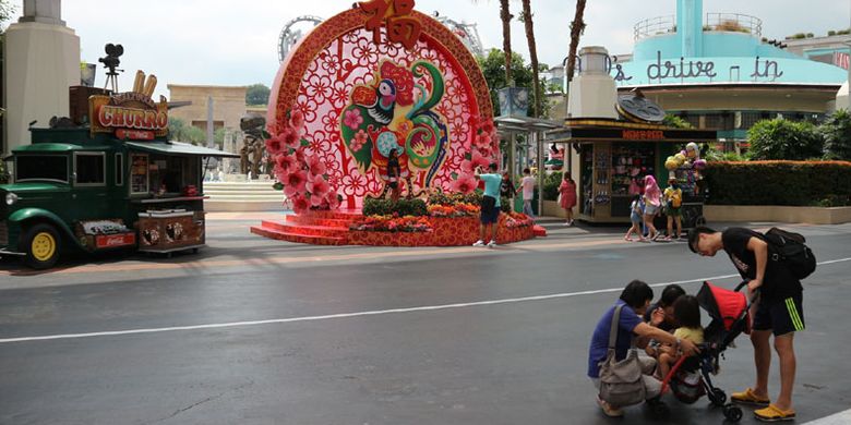 Universal Studios Singapore, Rabu (8/2/2017). Tempat wisata yang berada di Pulau Sentosa ini bisa dibilang wajib dikunjungi wisatawan saat melancong ke Singapura termasuk wisatawan Indonesia.