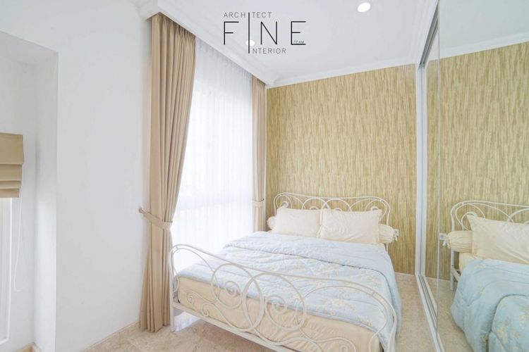 Desain interior kamar tidur Golf Residence Kemayoran di Jakarta karya Fine Team Studio.