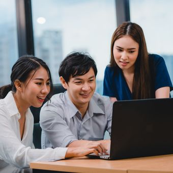 Ilustrasi karier, karier bagi pegawai milenial dan Gen Z. 