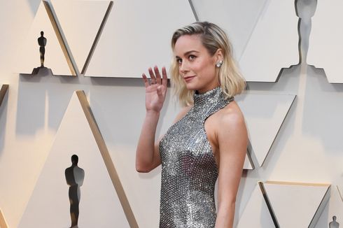 'Captain Marvel' Tampil Silver di Karpet Merah Oscar 2019