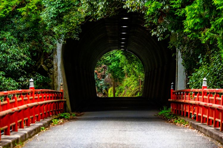 Jembatan Ochiai di Kyoto  yang penuh misteri. 