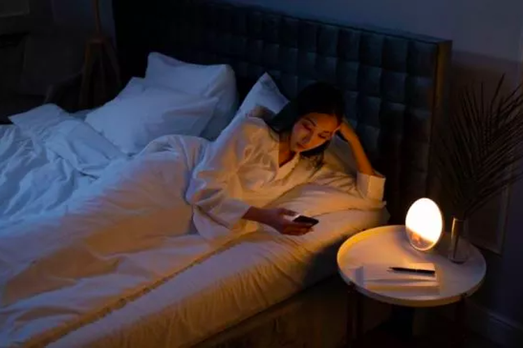 Tentang “2AM Thoughts” dan “Overthinking” Receh yang Ternyata Enggak Sepenuhnya Sepele