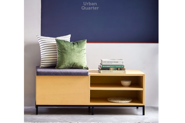 Storage Bench dari Urban Quarter.