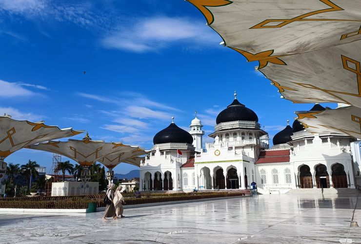 Megahnya Payung Raksasa Masjid Baiturrahman Aceh, Buka Lengkap Setiap Jumat