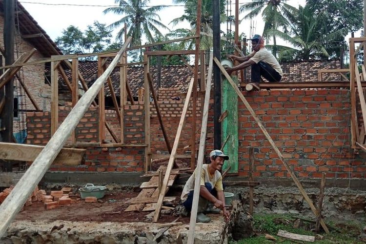 Pelaksanaan program Bantuan Stimulan Perumahan Swadaya (BSPS) di Lampung.