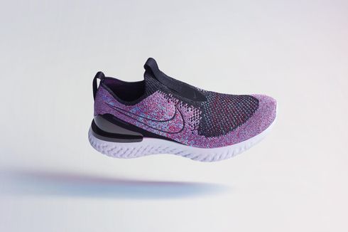Nike Phantom React Flyknit, Sepatu Lari Tanpa Tali