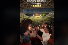 Cerita Penonton yang Dilamar Saat Nonton Konser Coldplay, Terkejut dan Gemetar