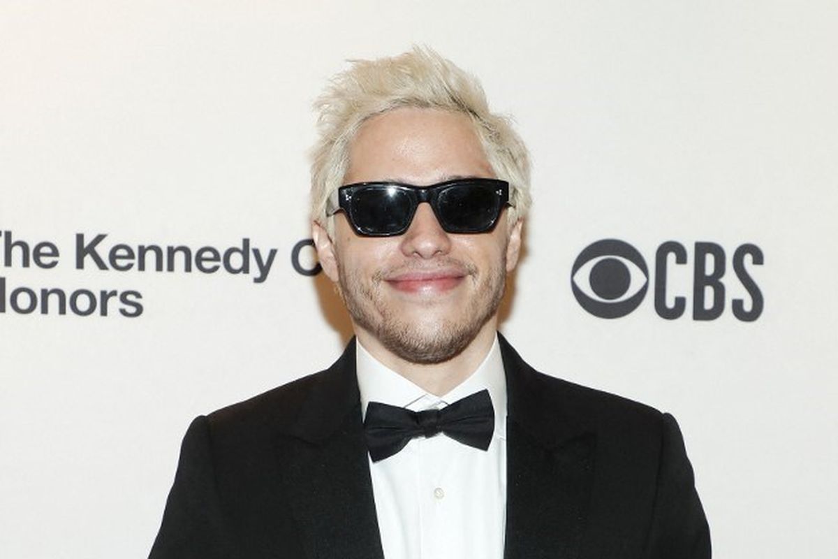 WASHINGTON, DC - DECEMBER 05: Pete Davidson attends the 44th Kennedy Center Honors at The Kennedy Center on December 05, 2021 in Washington, DC.   Paul Morigi/Getty Images/AFP (Photo by Paul Morigi / GETTY IMAGES NORTH AMERICA / Getty Images via AFP)