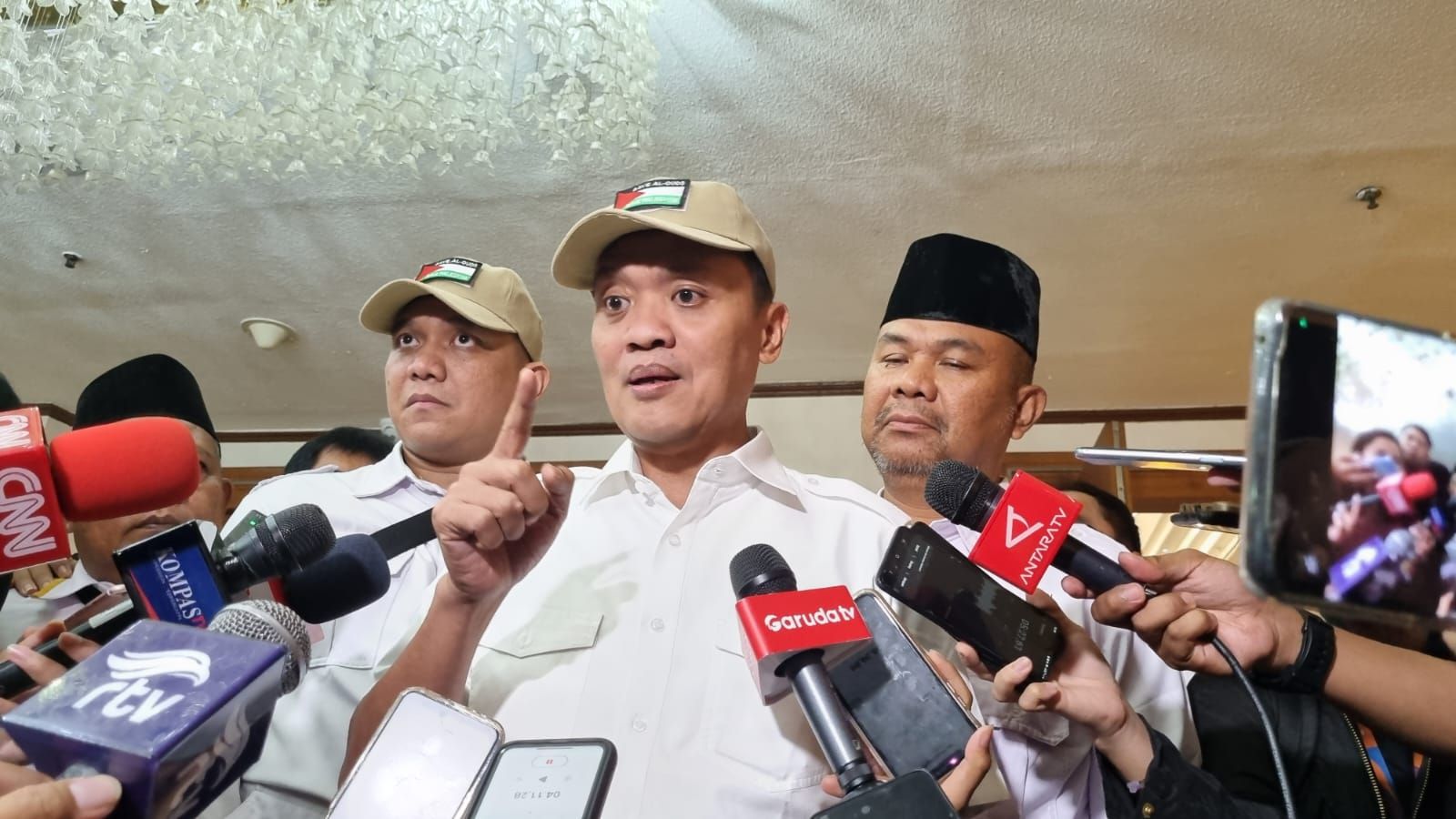 PDI-P Bawa-bawa Prabowo Soal Penganiayaan Relawan Ganjar oleh TNI, TKN: Kok Asal Tuduh?